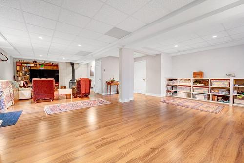 Salle familiale - 326 Ch. Filion, Sainte-Anne-Des-Lacs, QC - Indoor