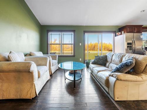 87 New Row, Thorburn, NS 