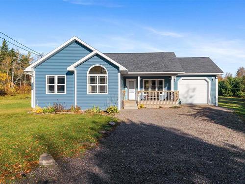 87 New Row, Thorburn, NS 