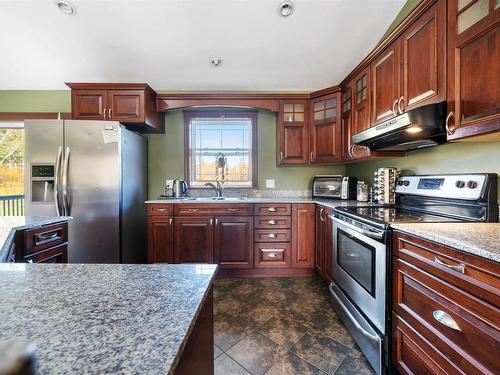 87 New Row, Thorburn, NS 