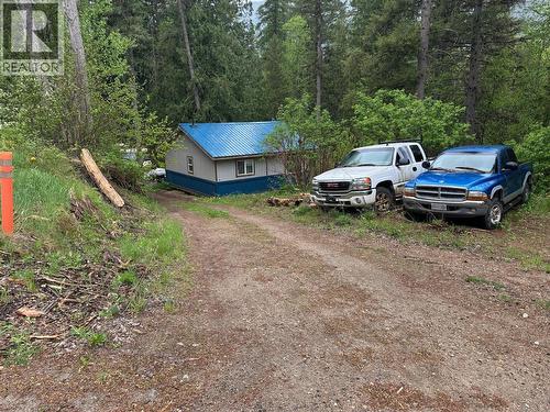6601 Nixon Road, Appledale, BC 