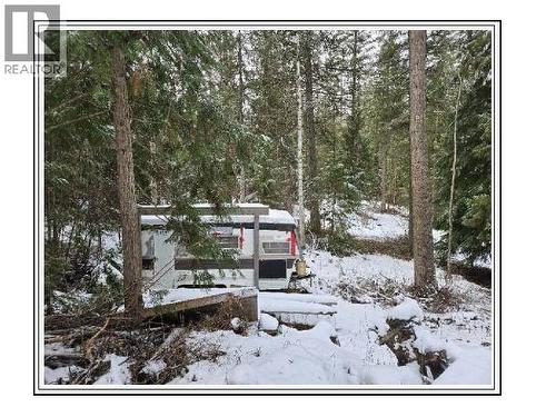 6601 Nixon Road, Appledale, BC 