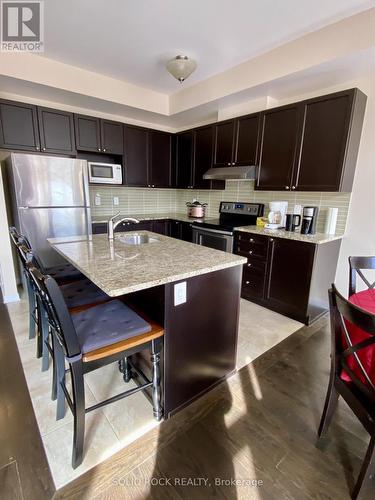 108 Camden Private, Ottawa, ON - Indoor Photo Showing Kitchen With Stainless Steel Kitchen
