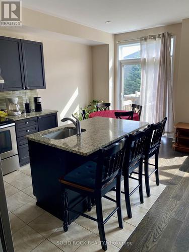 108 Camden Private, Ottawa, ON - Indoor Photo Showing Kitchen