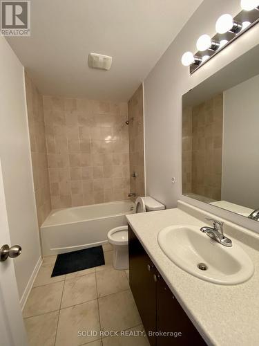 108 Camden Private, Ottawa, ON - Indoor Photo Showing Bathroom