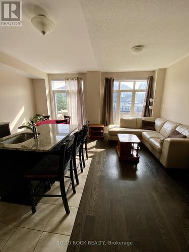 108 Camden Private, Ottawa, ON - Indoor Photo Showing Other Room