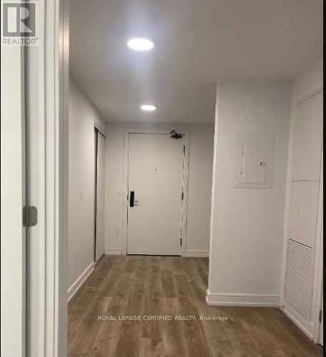 434 - 1 Jarvis Street, Hamilton, ON - Indoor