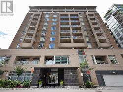 1011 - 100 CHAMPAGNE AVENUE S  Ottawa, ON K1S 4P4