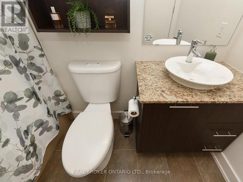 1011 - 100 Champagne Avenue S, Ottawa, ON - Indoor Photo Showing Bathroom