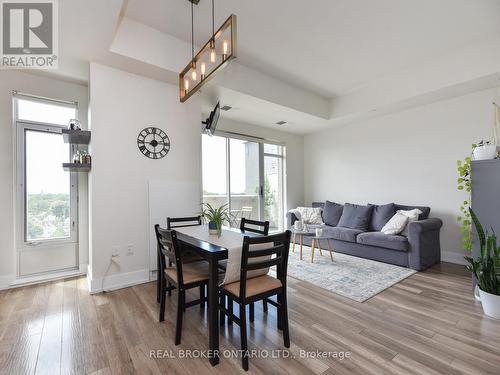 1011 - 100 Champagne Avenue S, Ottawa, ON - Indoor