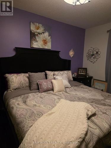 261 Trillium Circle, Alfred And Plantagenet, ON - Indoor Photo Showing Bedroom
