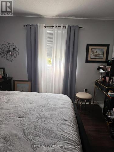 261 Trillium Circle, Alfred And Plantagenet, ON - Indoor Photo Showing Bedroom