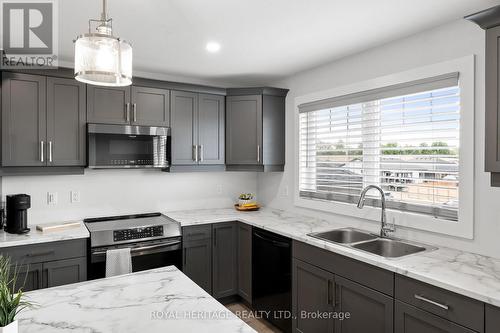 39 Caleb Crescent, Quinte West (Frankford Ward), ON - Indoor Photo Showing Kitchen With Double Sink