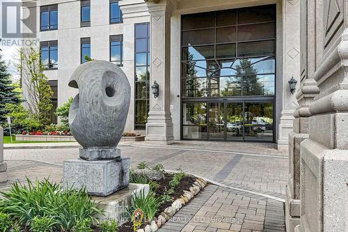 1705 - 9255 Jane Street, Vaughan, ON - Outdoor