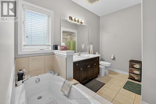 3563 Dominion Road, Fort Erie (Ridgeway), ON - Indoor Photo Showing Bathroom