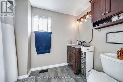 116 Robert Street E, Penetanguishene, ON - Indoor Photo Showing Bathroom