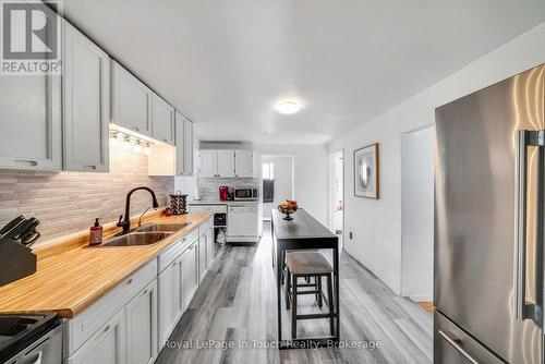116 Robert Street E, Penetanguishene, ON - Indoor Photo Showing Kitchen With Double Sink