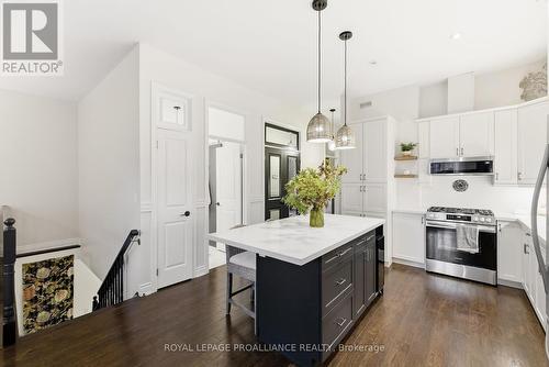 804 Lees Avenue, Cobourg, ON - Indoor Photo Showing Kitchen With Upgraded Kitchen