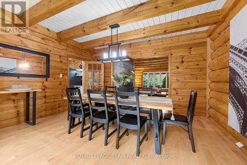 9 Hubertine Gate, Ottawa, ON - Indoor Photo Showing Dining Room