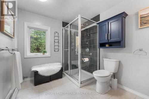 9 Hubertine Gate, Ottawa, ON - Indoor Photo Showing Bathroom