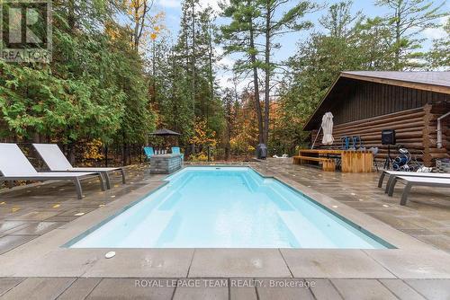 9 Hubertine Gate, Ottawa, ON - Outdoor With In Ground Pool