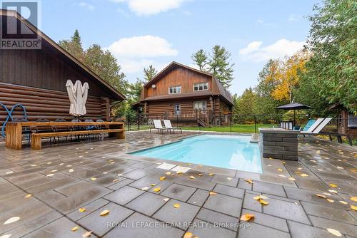 9 Hubertine Gate, Ottawa, ON - Outdoor With In Ground Pool