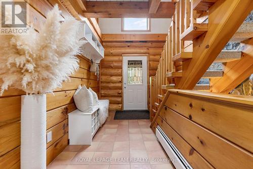 9 Hubertine Gate, Ottawa, ON - Indoor