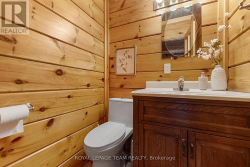 9 Hubertine Gate, Ottawa, ON - Indoor Photo Showing Bathroom