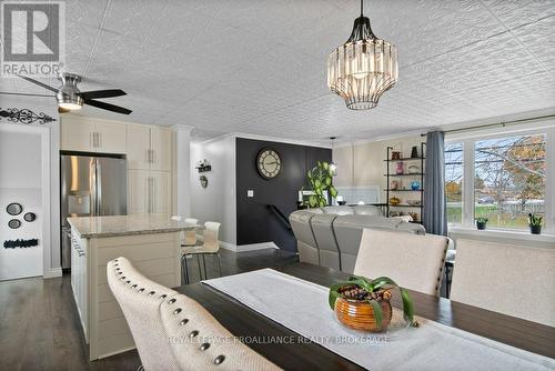 2 Potter Drive, Loyalist (Odessa), ON - Indoor Photo Showing Dining Room