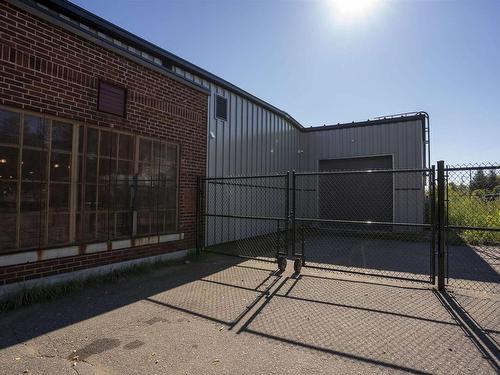 2 142 Cumberland Street N, Thunder Bay, ON 