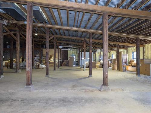 2 142 Cumberland Street N, Thunder Bay, ON 