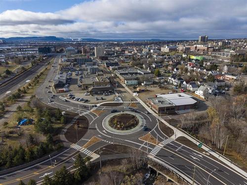 2 142 Cumberland Street N, Thunder Bay, ON 