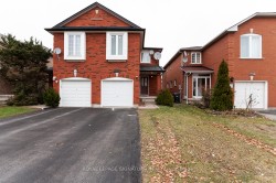 5528 Antrex Crescent  Mississauga, ON L4Z 3T6