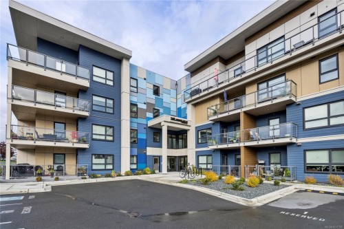 109W-140 Jensen Ave West, Parksville, BC - Outdoor With Facade