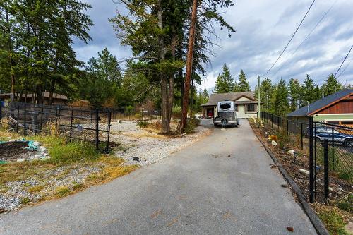 750 Firwood Road, Kelowna, BC - Outdoor