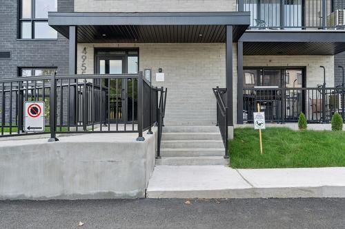 Hall - 2405-4955 Rue Des Ormes, Contrecoeur, QC - Outdoor