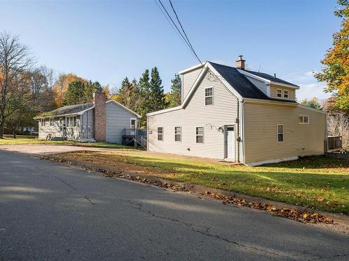 208 PLEASANT Street  Truro, NS B2N 3S8