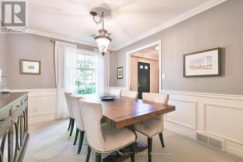 206 Rossmore Boulevard, Burlington, ON - Indoor Photo Showing Dining Room