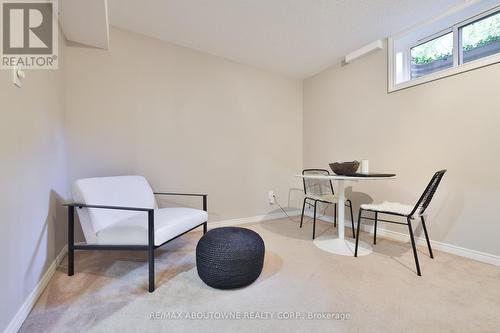 206 Rossmore Boulevard, Burlington, ON - Indoor