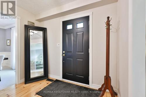 206 Rossmore Boulevard, Burlington, ON - Indoor Photo Showing Other Room