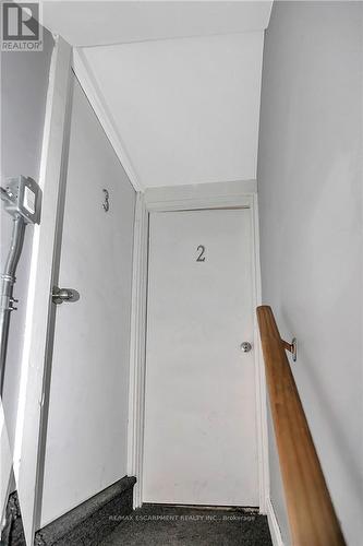 133 Park Row N, Hamilton, ON - Indoor Photo Showing Other Room