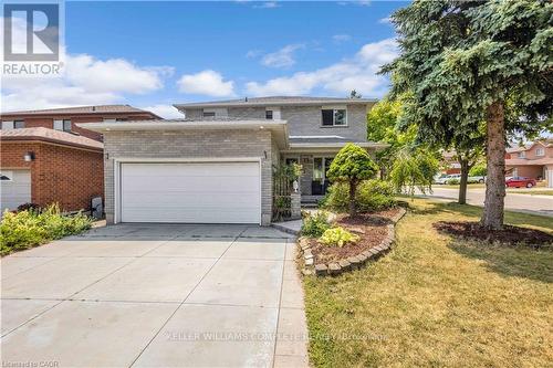 2 Robespierre Court, Hamilton, ON - Outdoor