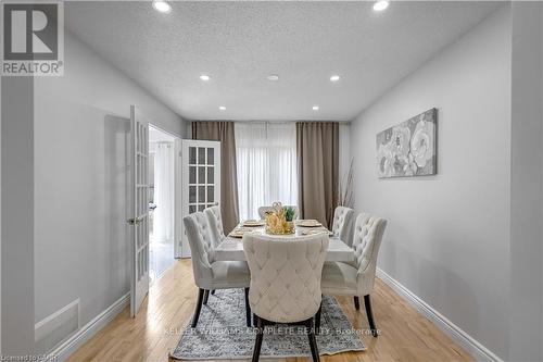 2 Robespierre Court, Hamilton, ON - Indoor Photo Showing Dining Room