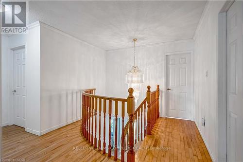 2 Robespierre Court, Hamilton, ON - Indoor Photo Showing Other Room