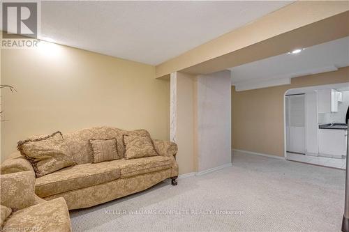 2 Robespierre Court, Hamilton, ON - Indoor