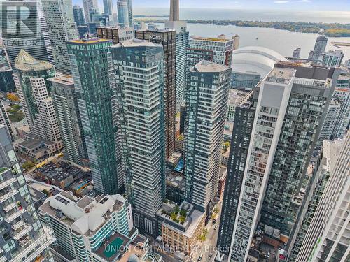 4209 - 115 Blue Jays Way, Toronto, ON - Outdoor