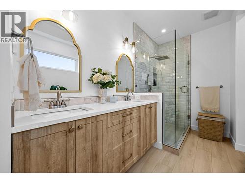 921 Mt Griffin Road Lot# 031-034-98, Vernon, BC - Indoor Photo Showing Bathroom