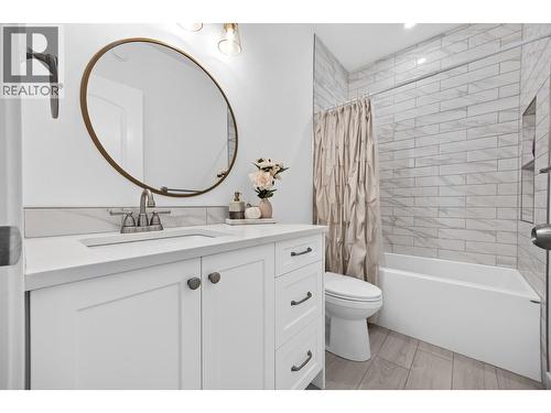 921 Mt Griffin Road Lot# 031-034-98, Vernon, BC - Indoor Photo Showing Bathroom