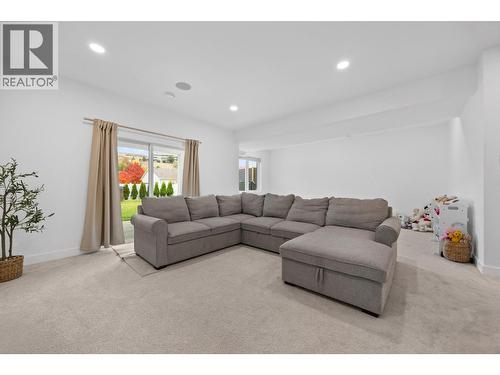 921 Mt Griffin Road Lot# 031-034-98, Vernon, BC - Indoor Photo Showing Living Room