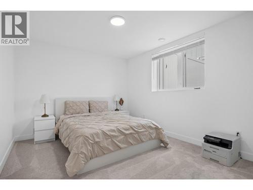 921 Mt Griffin Road Lot# 031-034-98, Vernon, BC - Indoor Photo Showing Bedroom